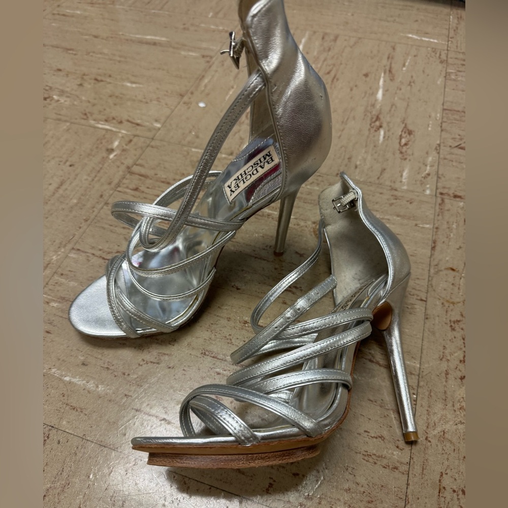 Worn once 7 1/2 Badgley Mischka silver heels